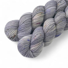 Hurricane Yarn Mystery: The Thunder Rolls
