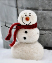 Studio Stream : Snowman Needle Felting Workshop